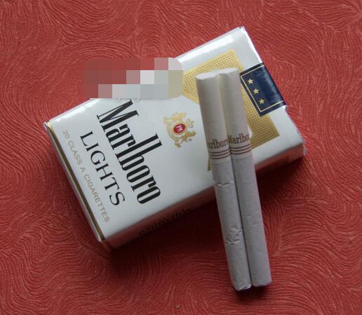 便宜大红鹰香烟进货渠道|大红鹰香烟什么地方产的-