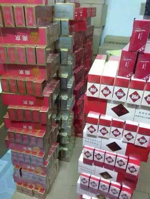 信阳进口香烟批发市场，品味世界烟草，尽在一站式购物天堂